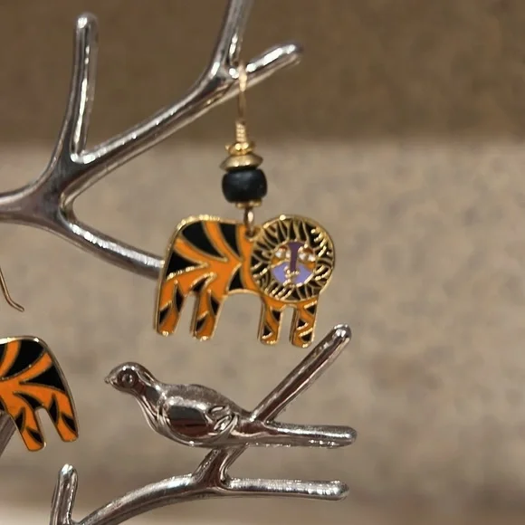 Laurel Burch Lion Dangle Earrings - Picture 3 of 9
